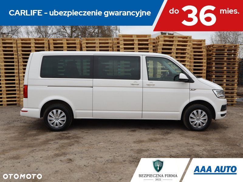 Volkswagen Caravelle - 8