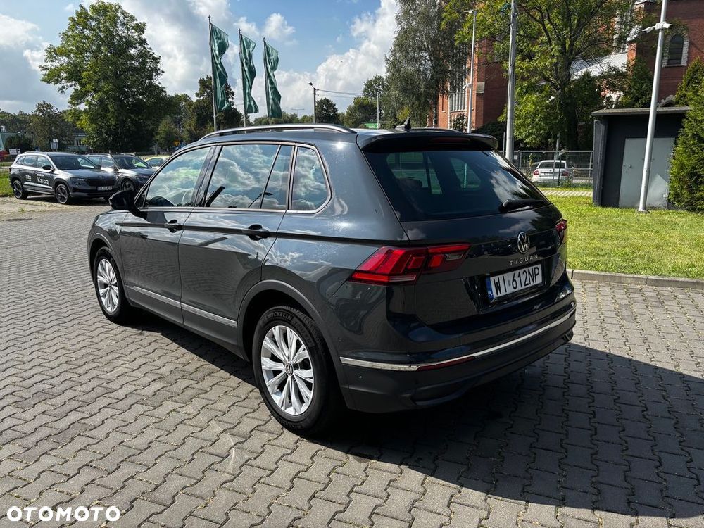 Volkswagen Tiguan 2.0 TDI Life DSG - 6