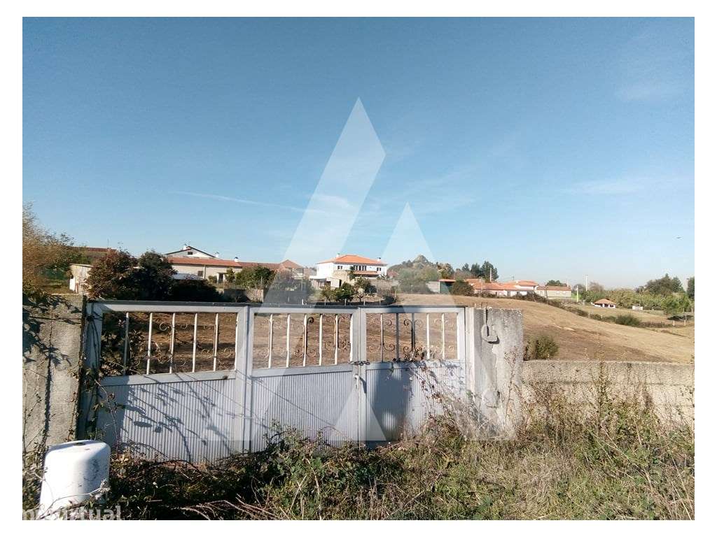 Terreno - Grande imagem: 2/3