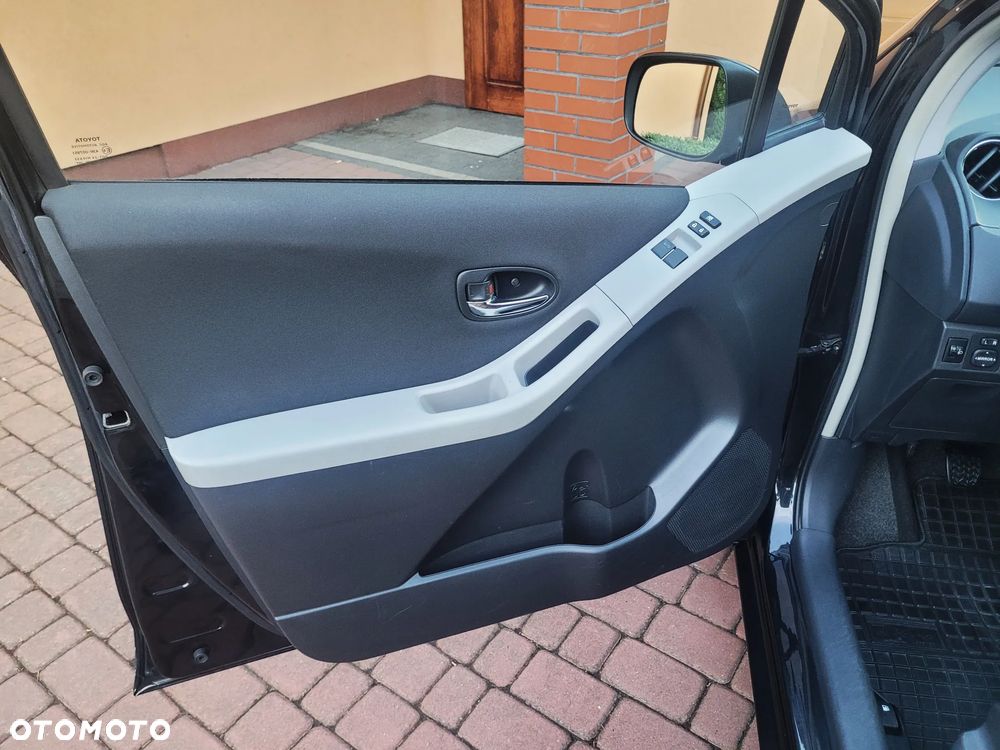 Toyota Yaris 1.33 VVT-i Trend - 20