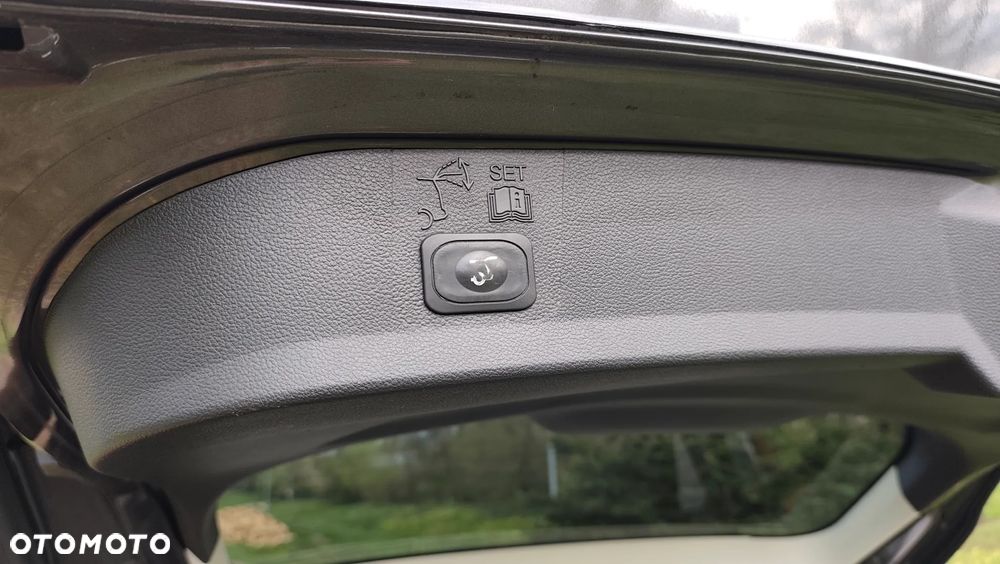 Ford Kuga 2.0 TDCi 2x4 SYNC - 27