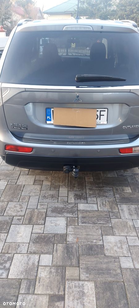 Mitsubishi Outlander - 11