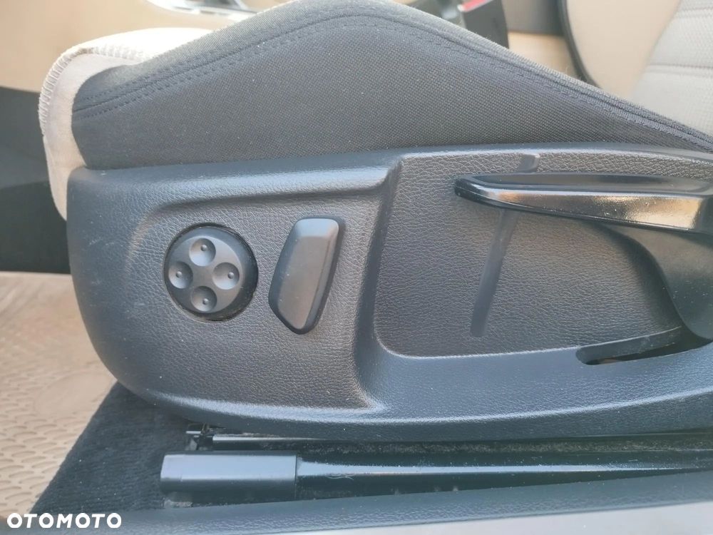 Volkswagen CC 2.0 TDI DPF BMT - 26