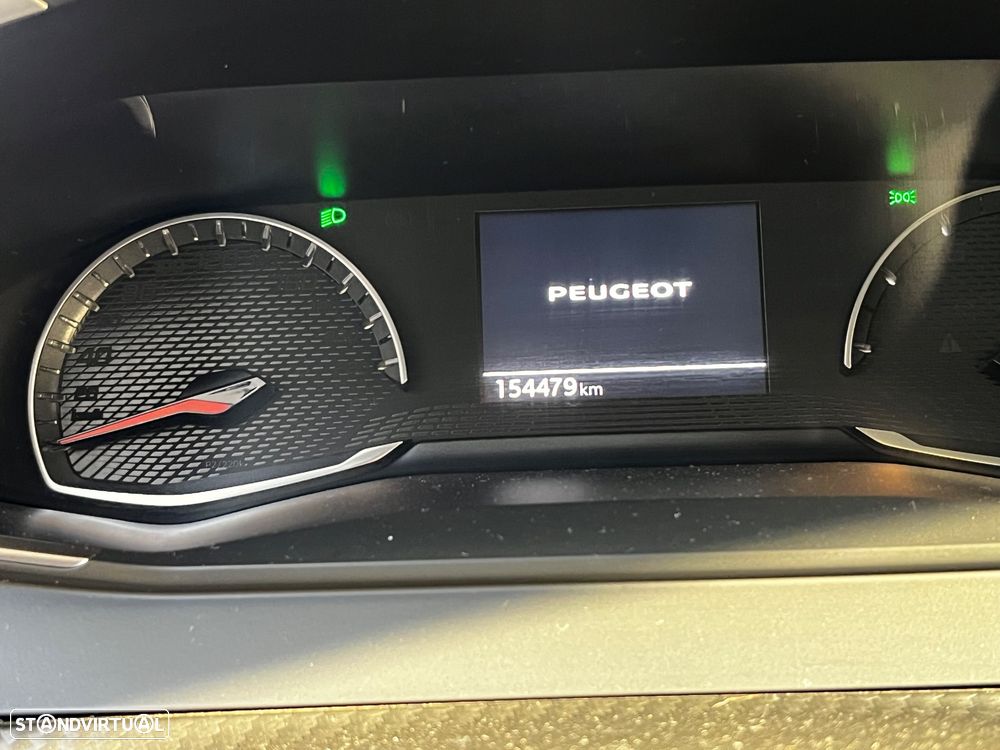 Peugeot 208 1.2 PureTech Active - 8