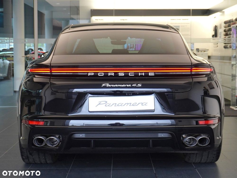 Porsche Panamera 4S E-Hybrid PHEV - 18