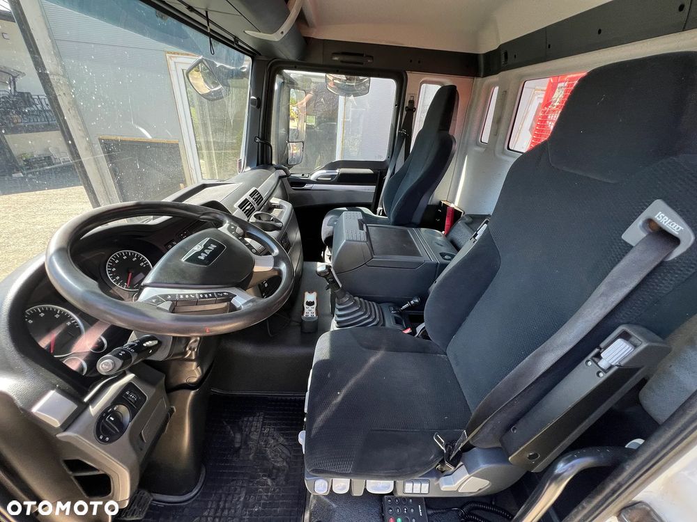 MAN TGS 18.400 ● Euro 6 ● 4x2 ● Bramowiec ● Meiller-Kipper ● PILOT ● TOP STAN ● Manual ● - 32