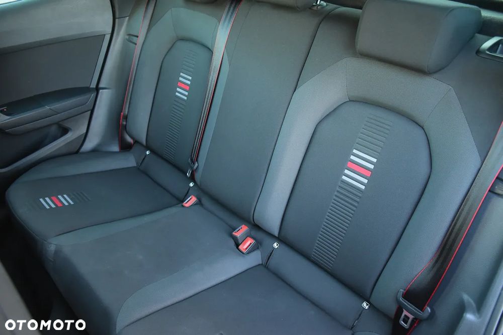Seat Arona 1.5 TSI EVO FR - 38