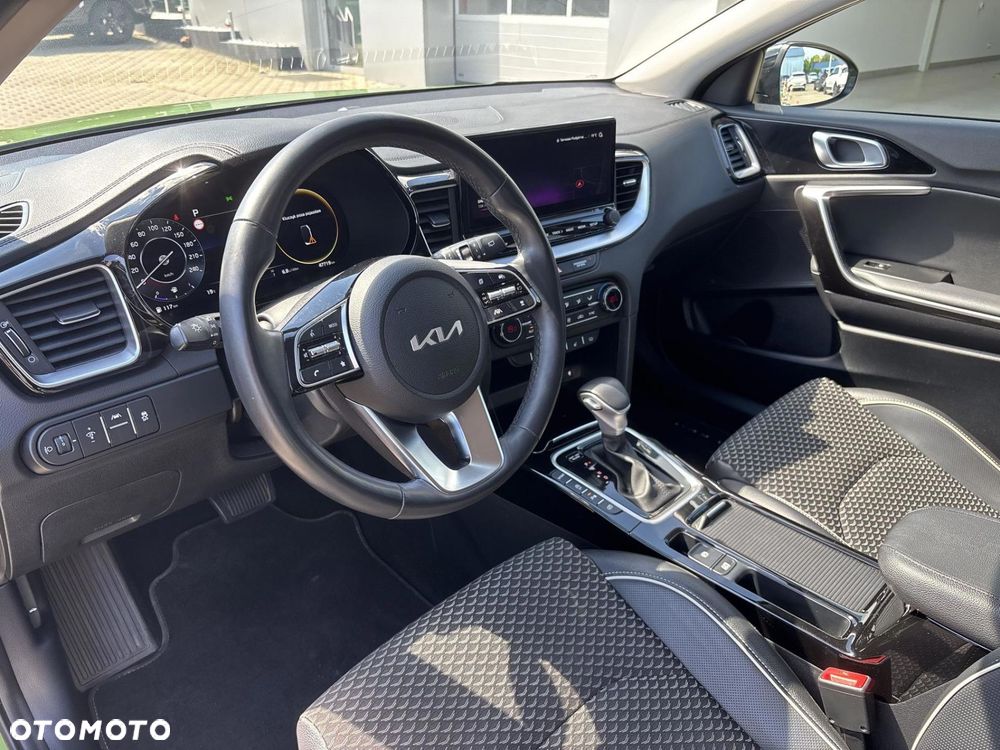 Kia XCeed 1.5 T-GDI Business Line DCT - 10