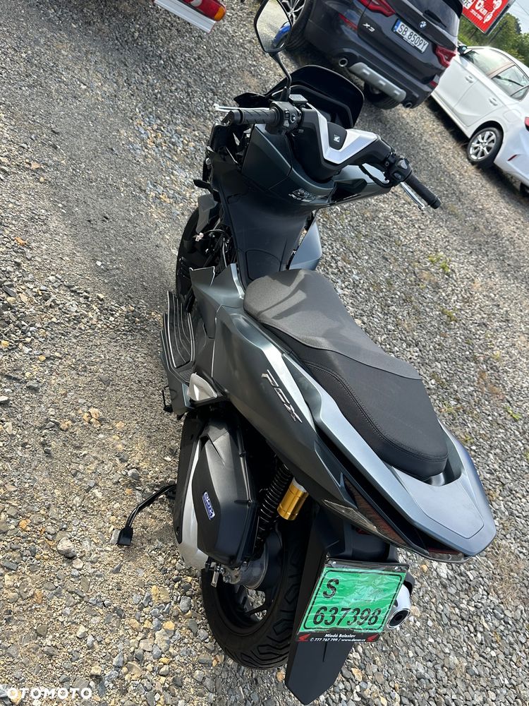 Honda PCX - 9