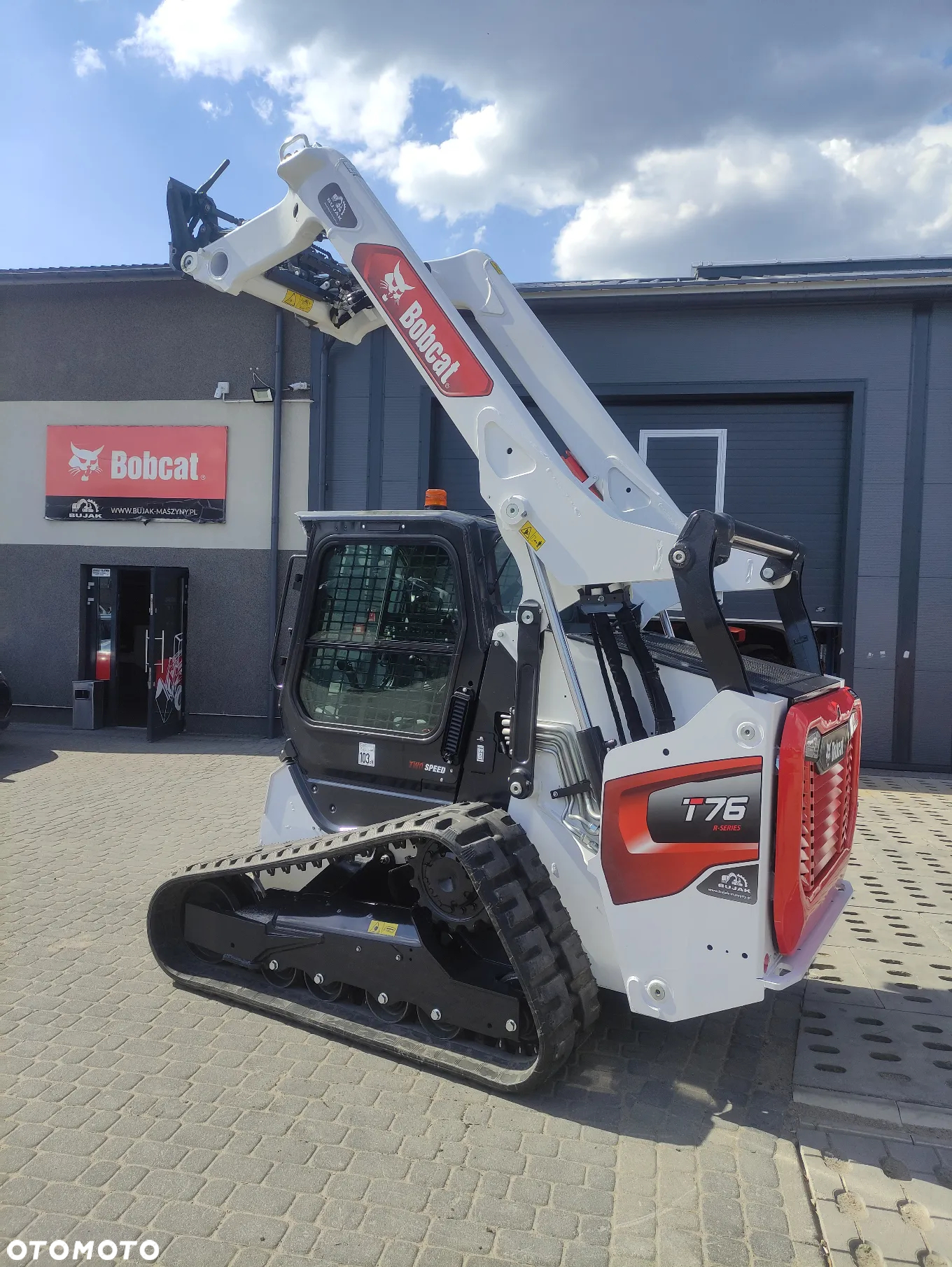 Bobcat T76 - 14
