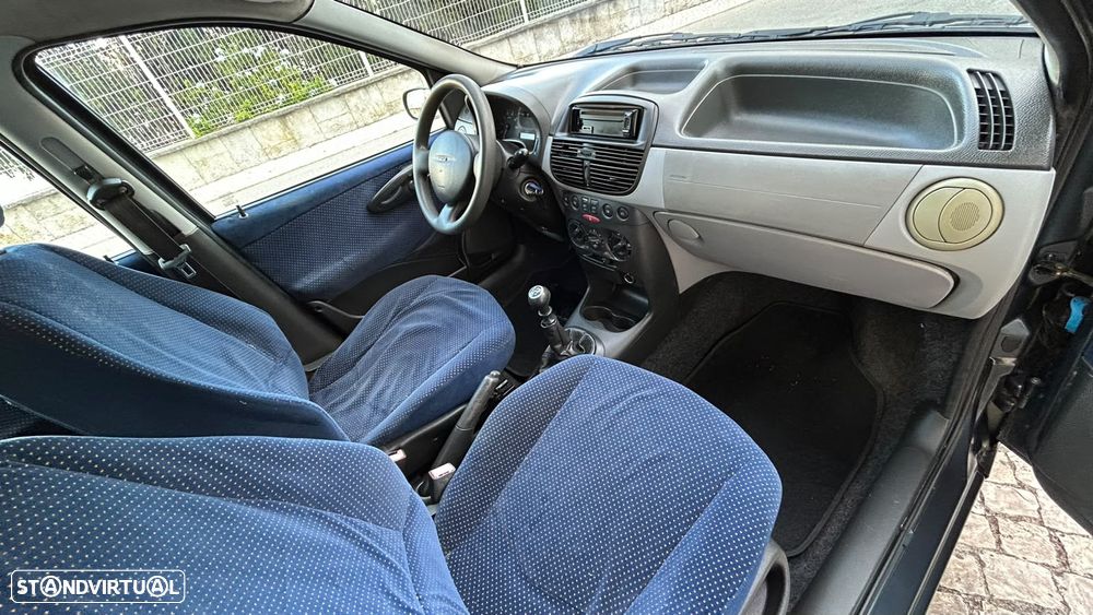 Fiat Punto 1.2 16V HLX - 10