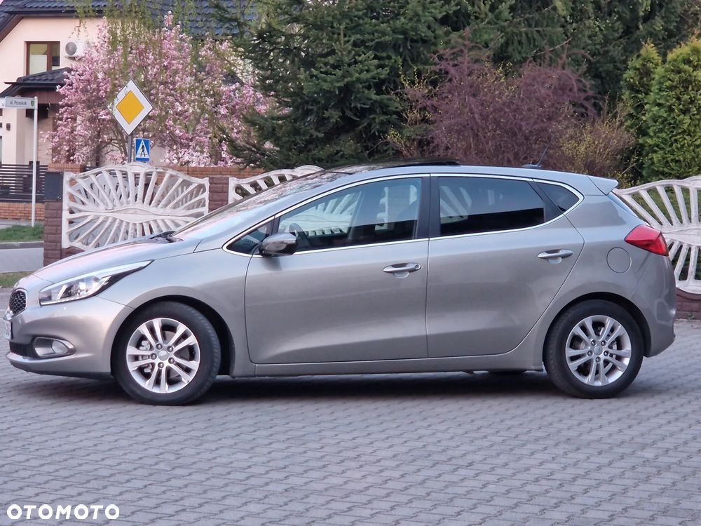 Kia Ceed 1.6 GDI Business Line - 1