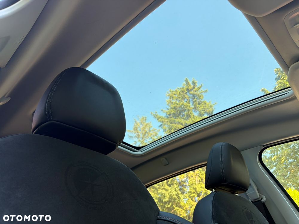 Peugeot 2008 - 12