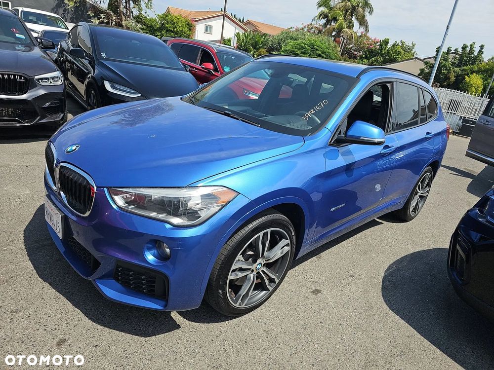 BMW X1 - 1