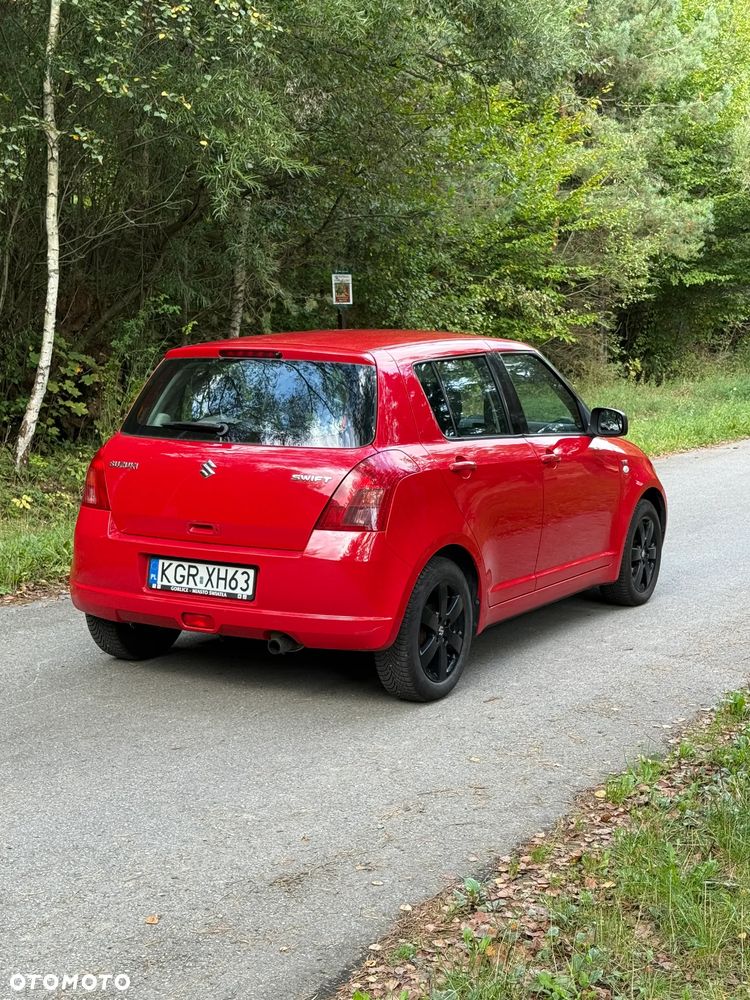 Suzuki Swift - 6