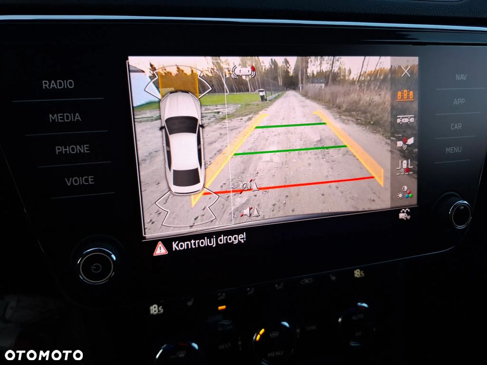 Skoda Superb 2.0 TSI 4x4 Sportline DSG - 31