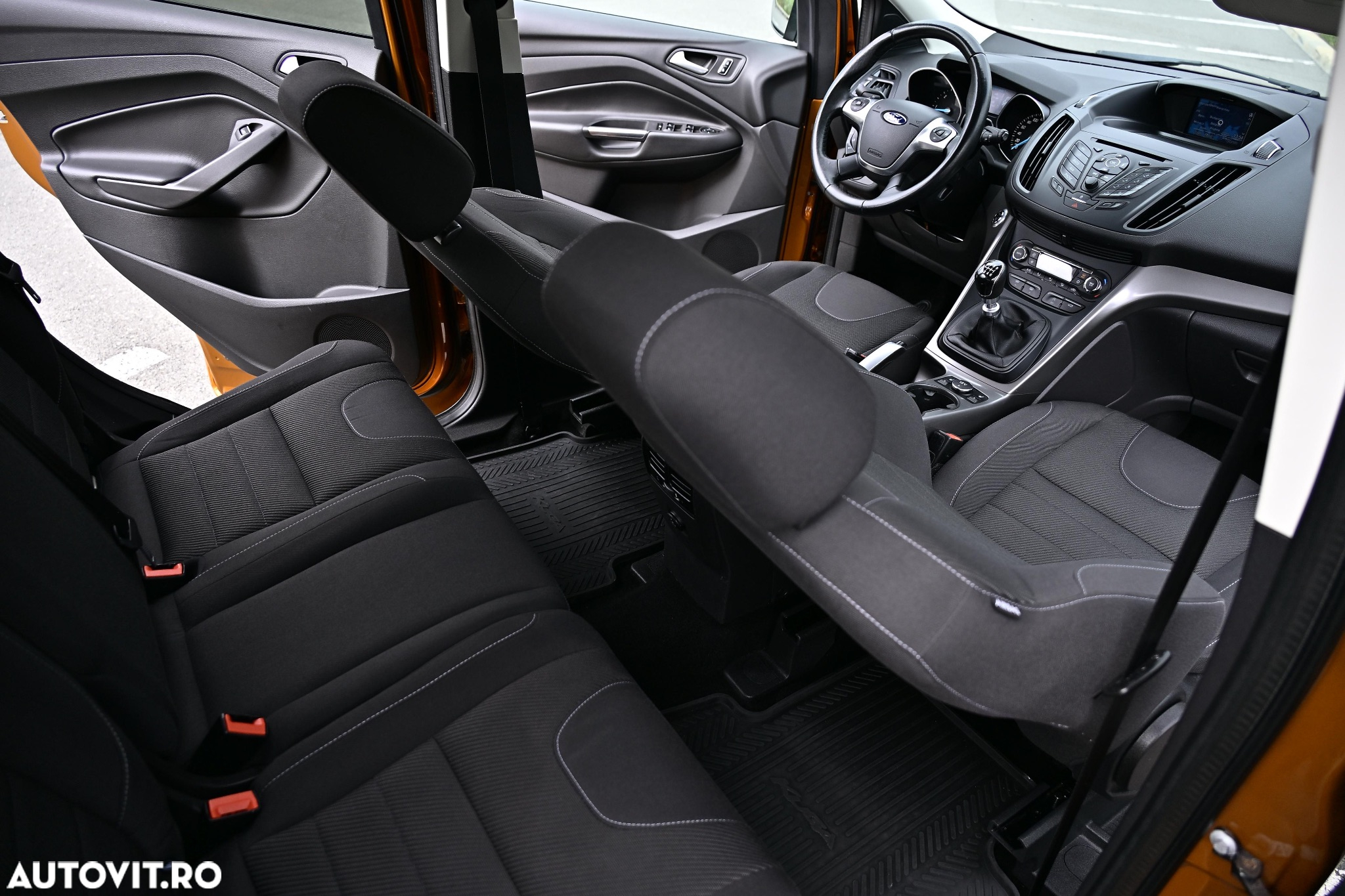 Ford Kuga 2.0 TDCi 4x4 SYNC - 12
