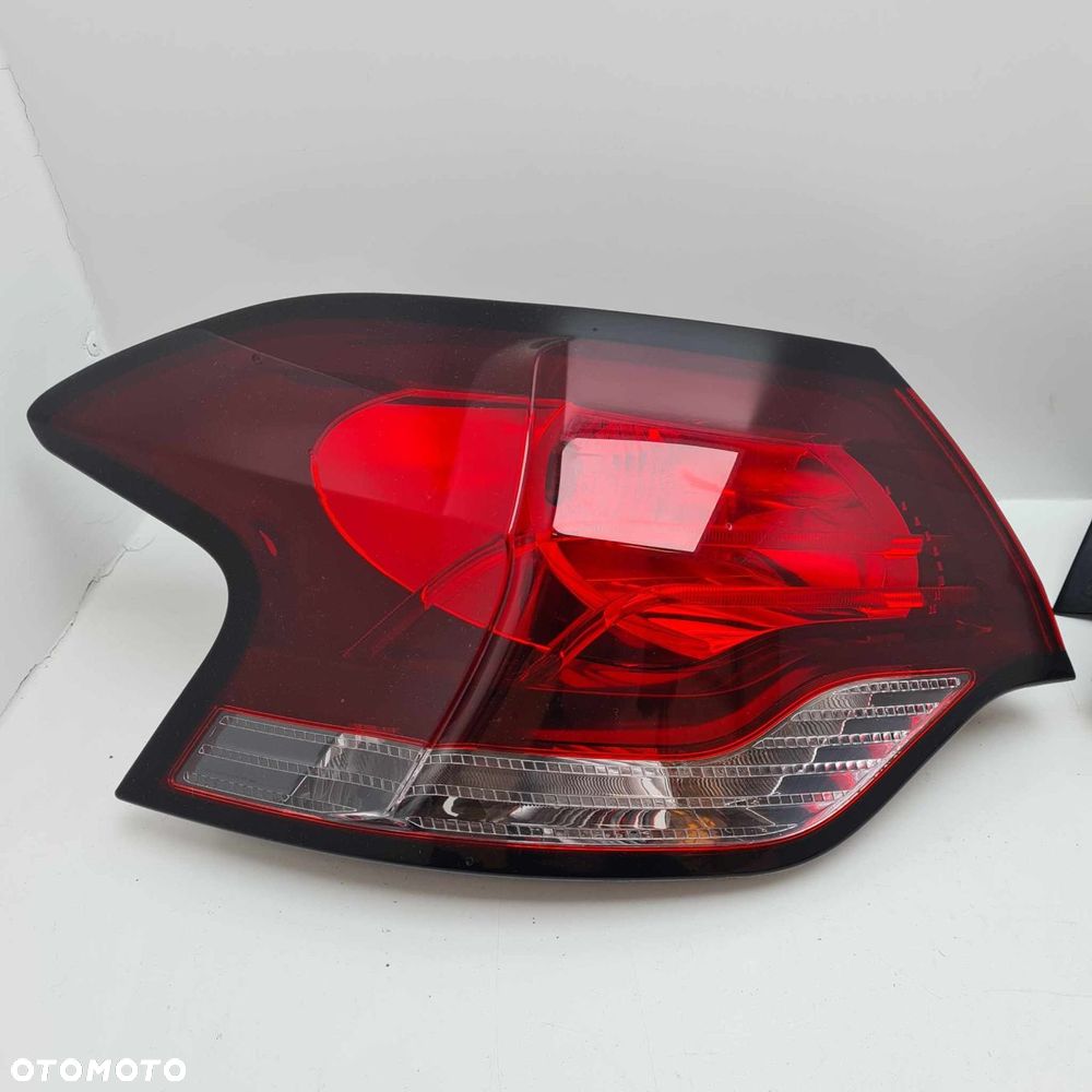 citroen ds4 lampa tył tylna lewa prawa w błotnik eu - 2