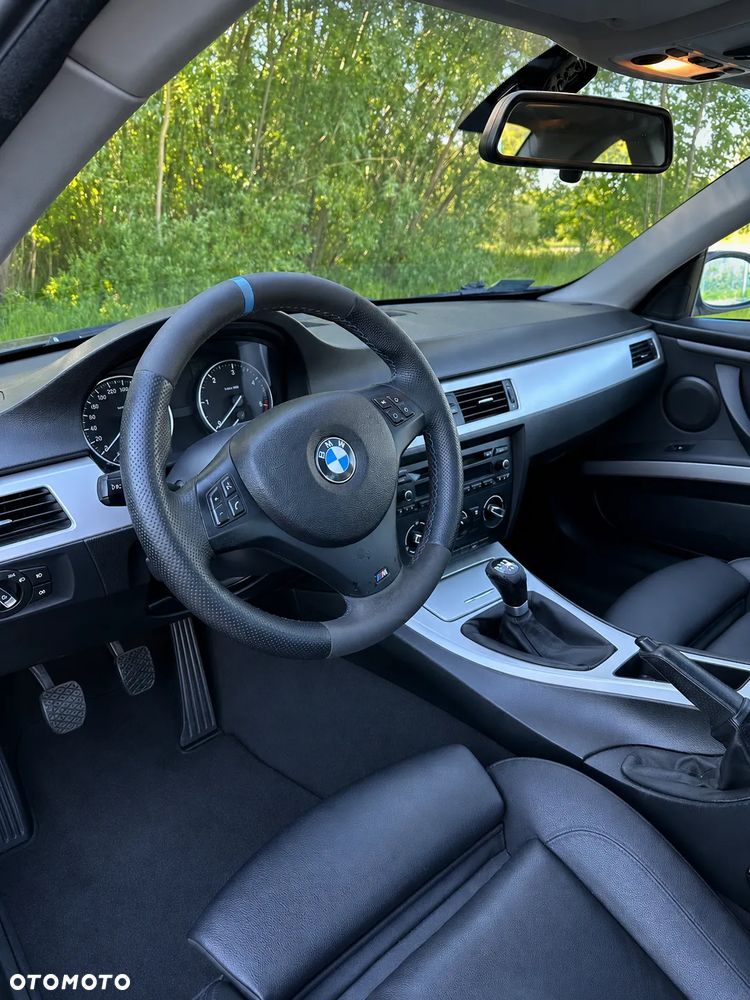 BMW Seria 3 320d DPF - 13