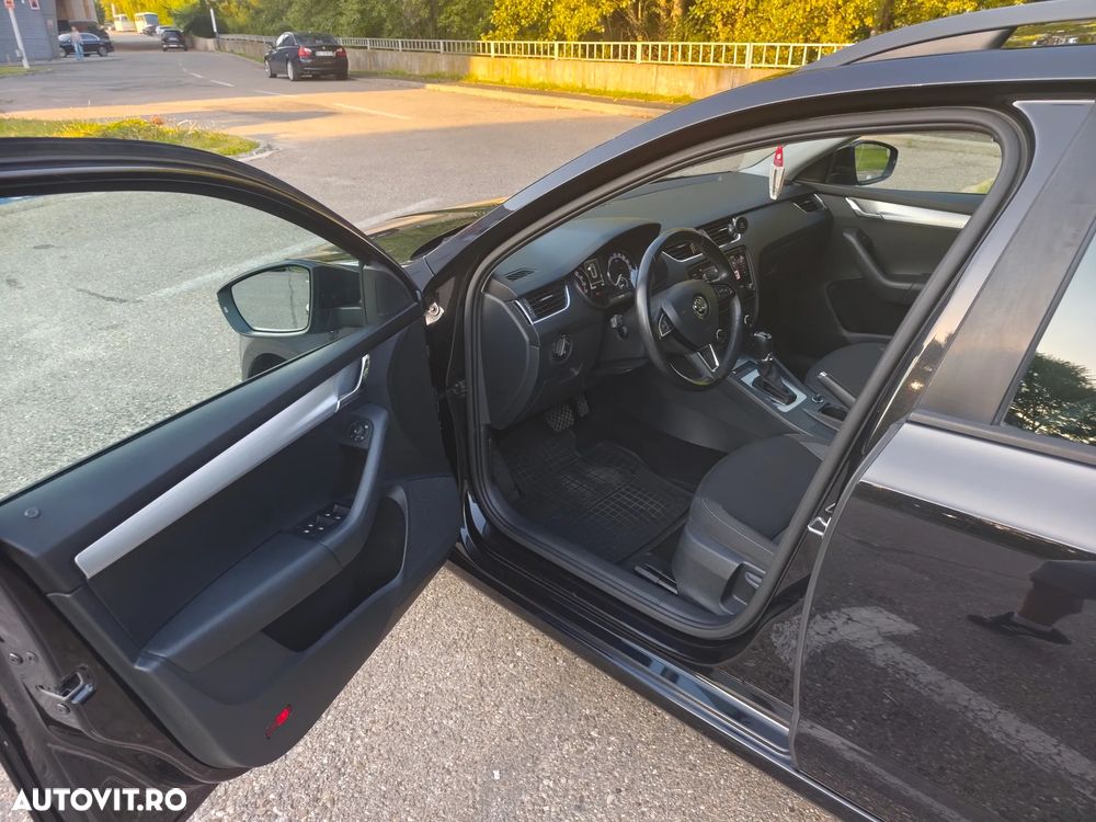 Skoda Octavia 1.6 TDI DSG Style - 5
