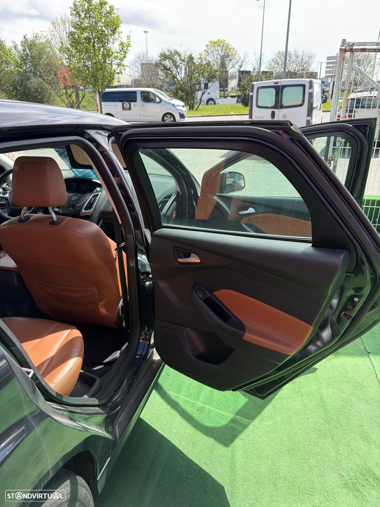 Ford Focus SW 1.0 EcoBoost S&S TITANIUM - 18