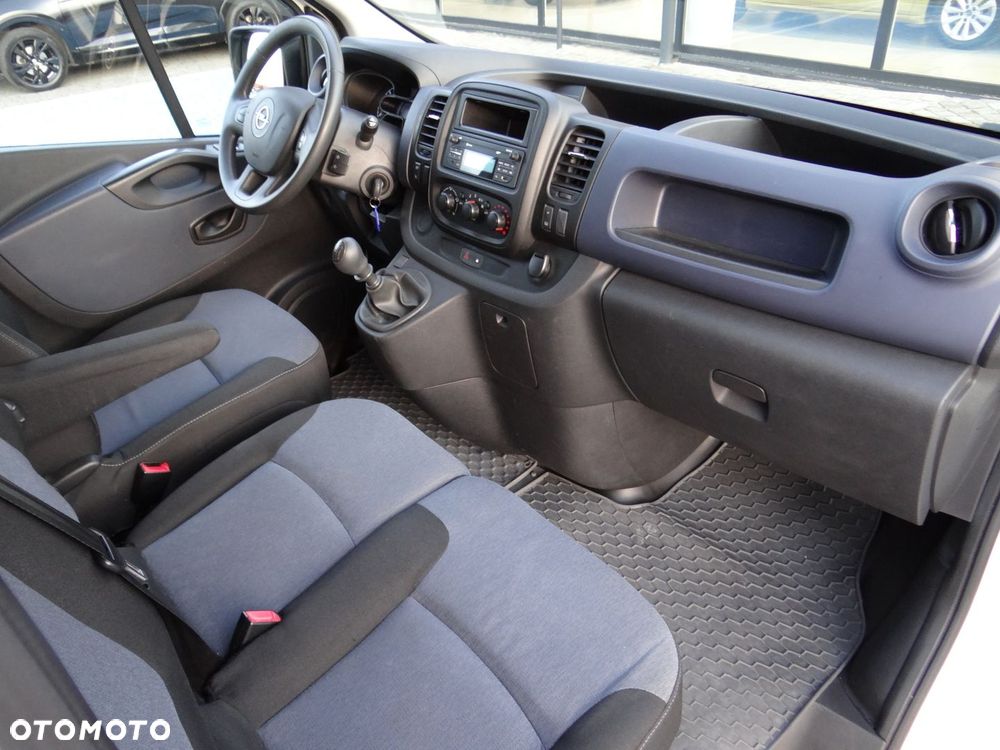 Opel Vivaro - 13