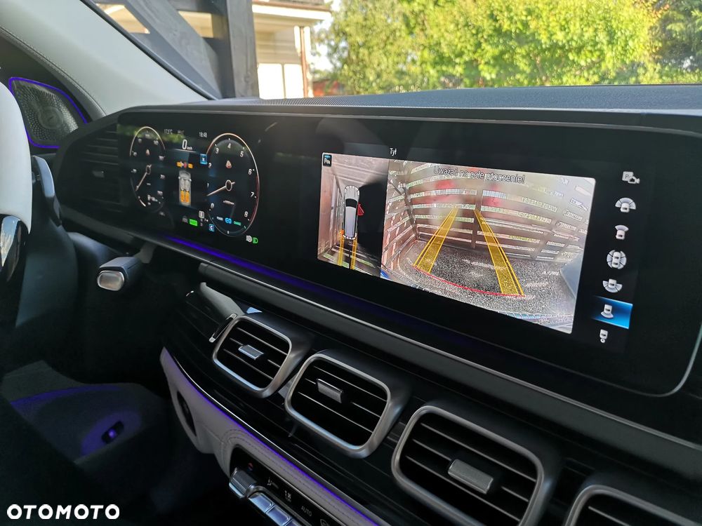 Mercedes-Benz GLS Maybach 600 4-Matic - 40