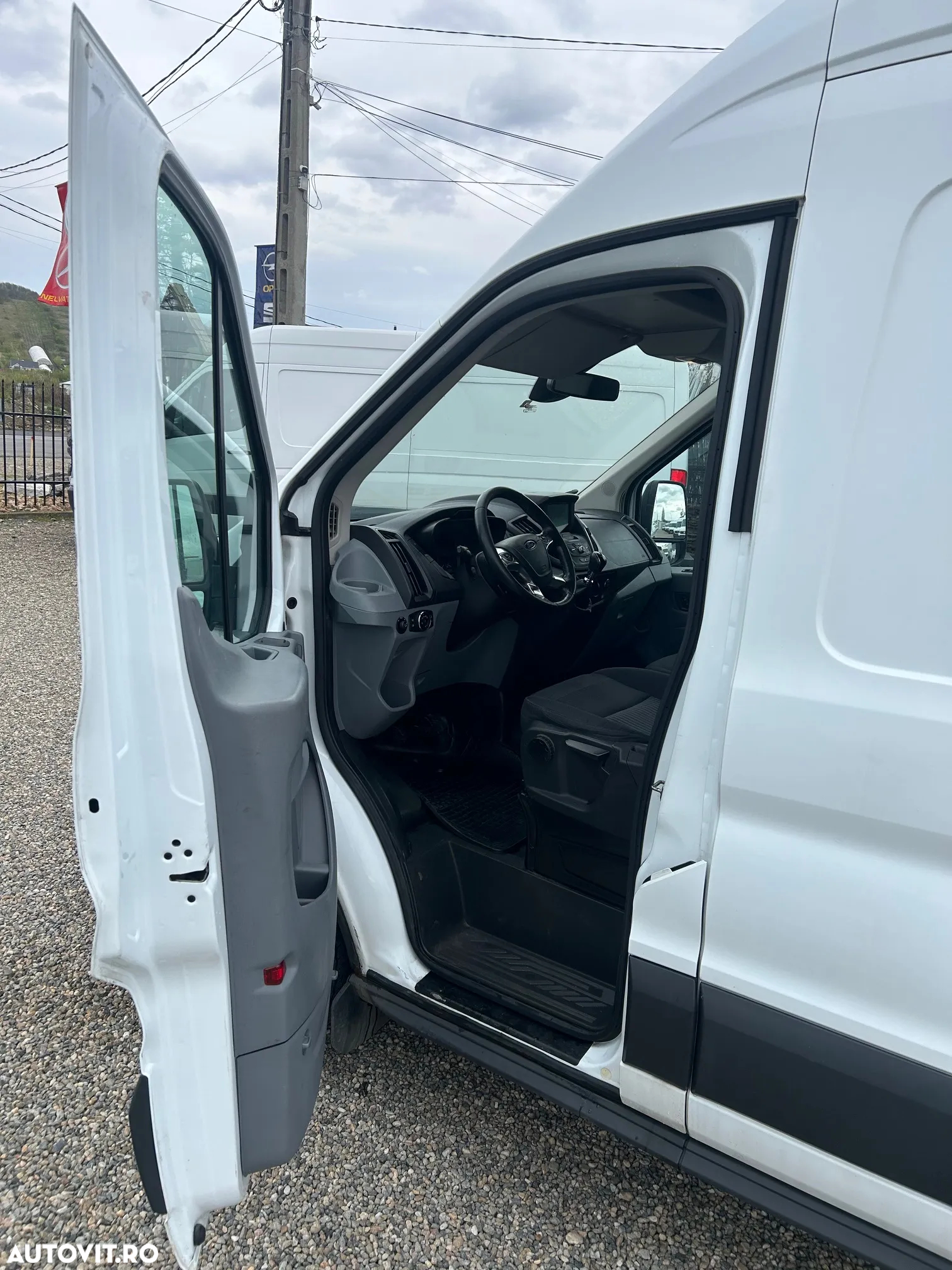 Ford Transit - 10