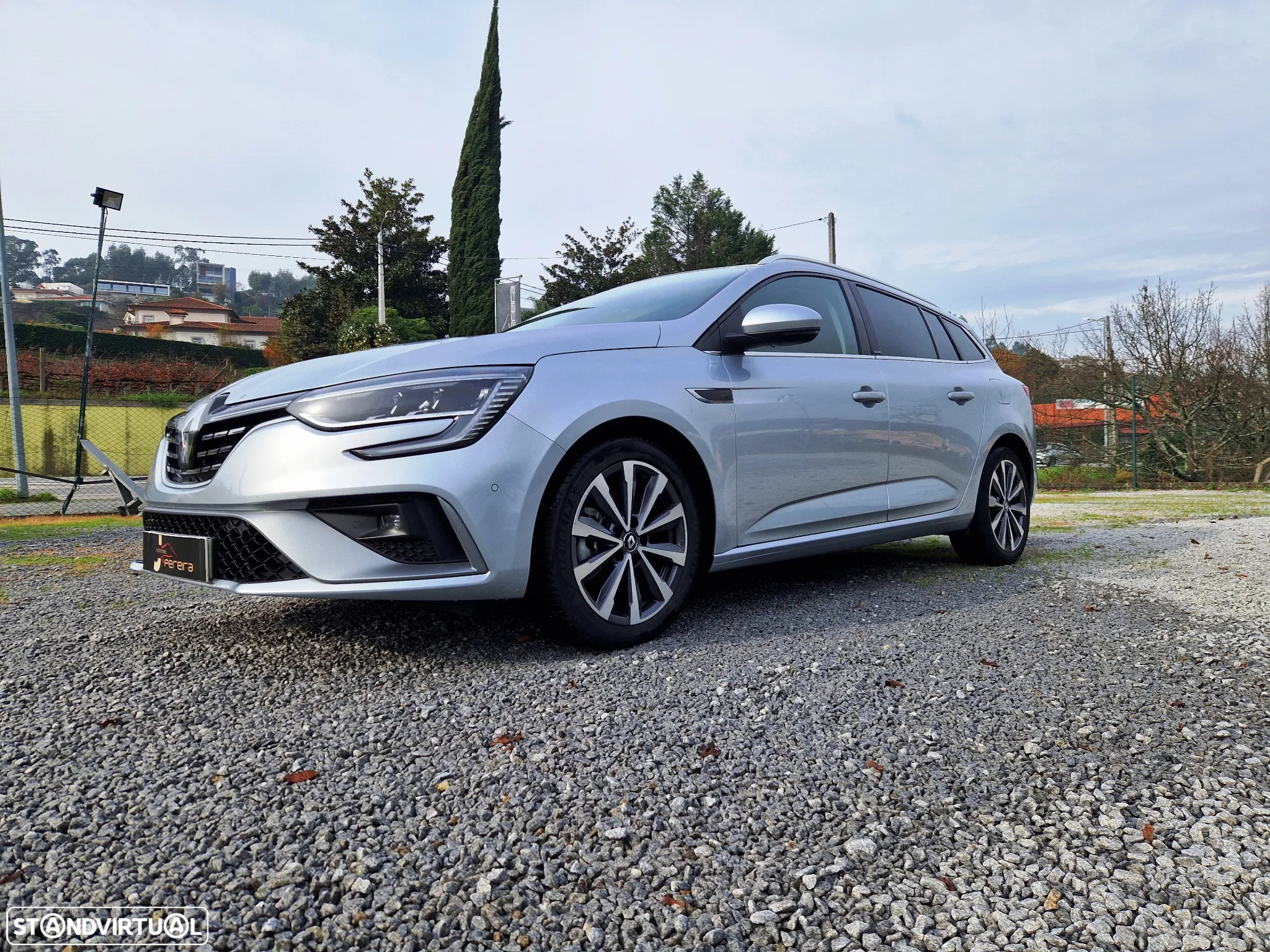 Renault Mégane Sport Tourer 1.6 E-Tech Plug-In Hybrid R.S. Line - 4
