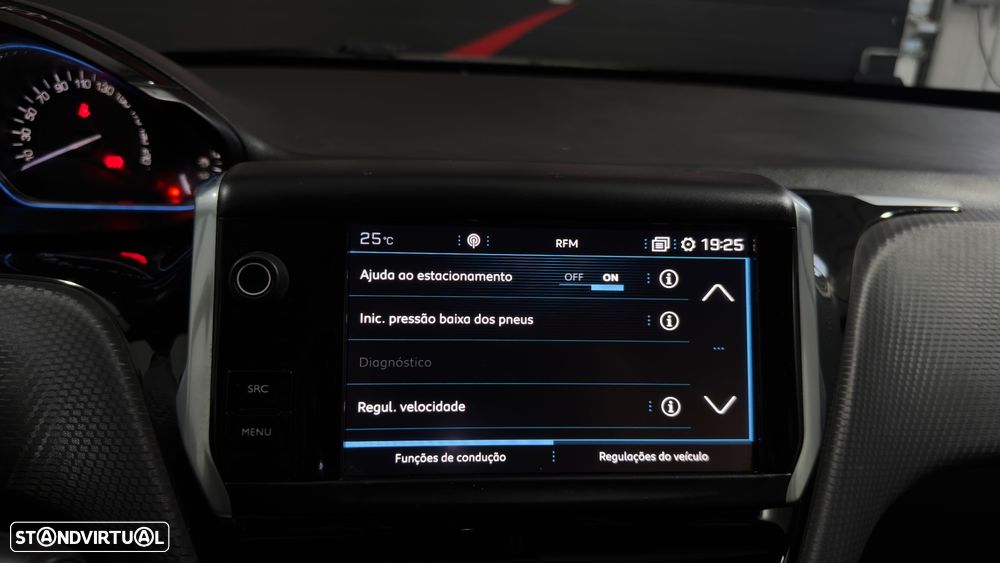 Peugeot 2008 PureTech 110 GPF Stop&Start EAT6 Allure - 25
