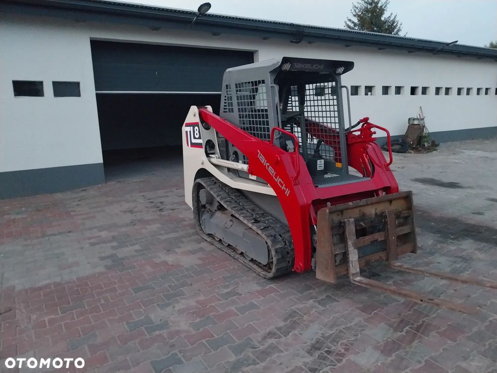 Takeuchi TL8 - 2