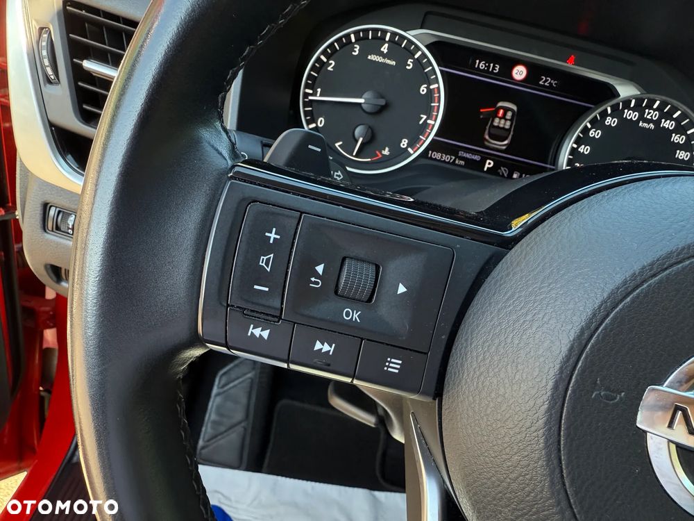 Nissan Qashqai 1.3 DIG-T N-Connecta DCT - 22