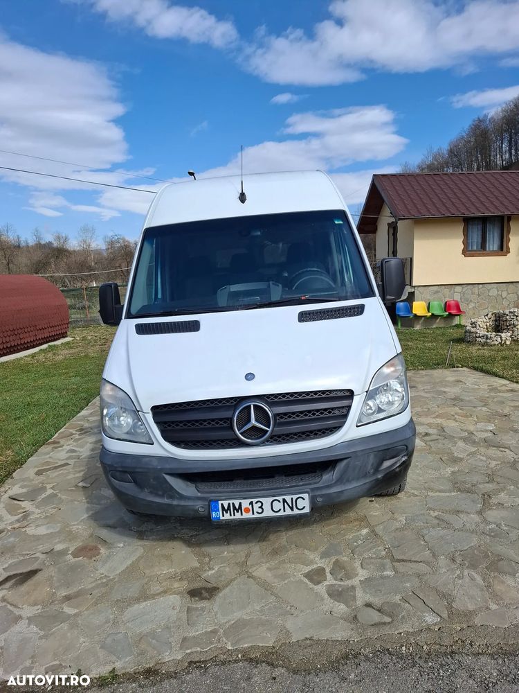 Mercedes-Benz Sprinter - 2