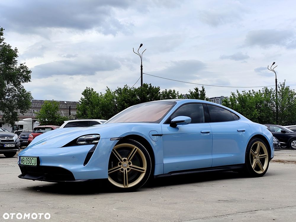 Porsche Taycan - 3