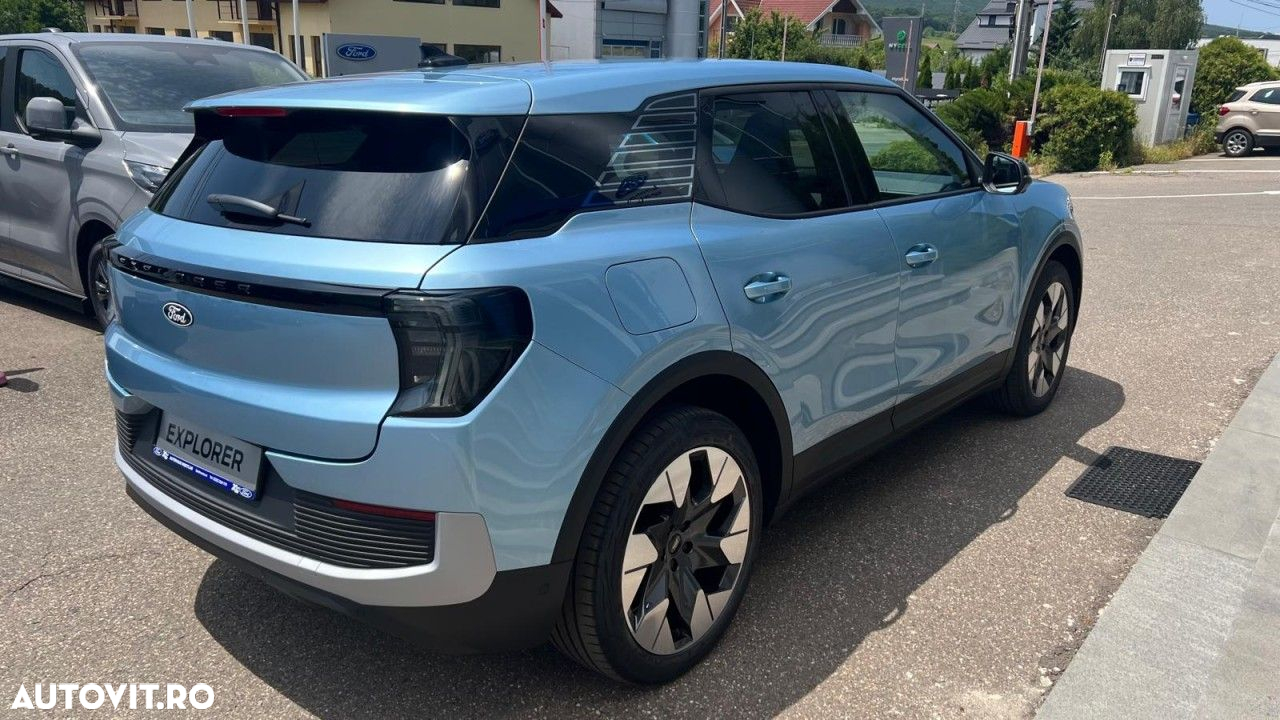 Ford Explorer AWD 79 kWh Extended Range Premium - 4