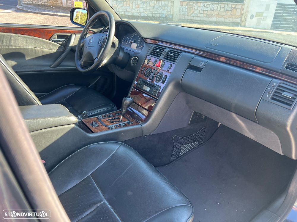 Mercedes-Benz E 220 - 9