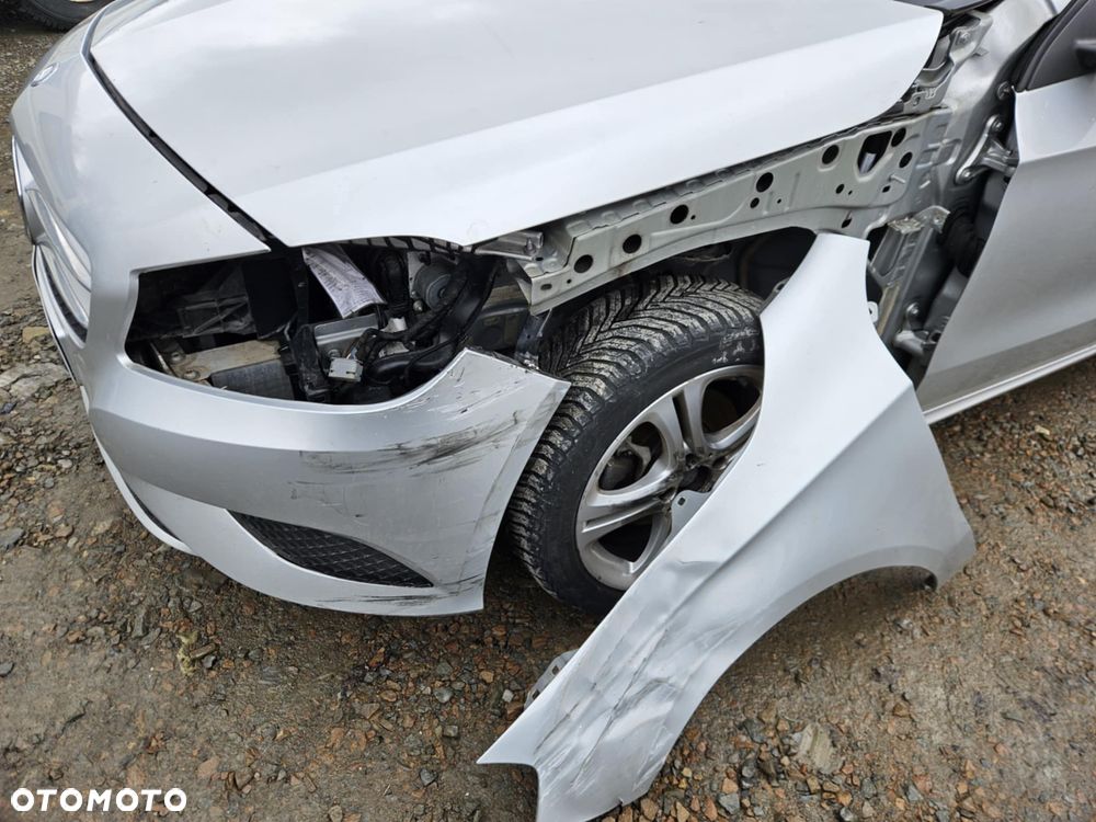 Mercedes-Benz Klasa A 200 CDI (BlueEFFICIENCY) 7G-DCT Style - 8