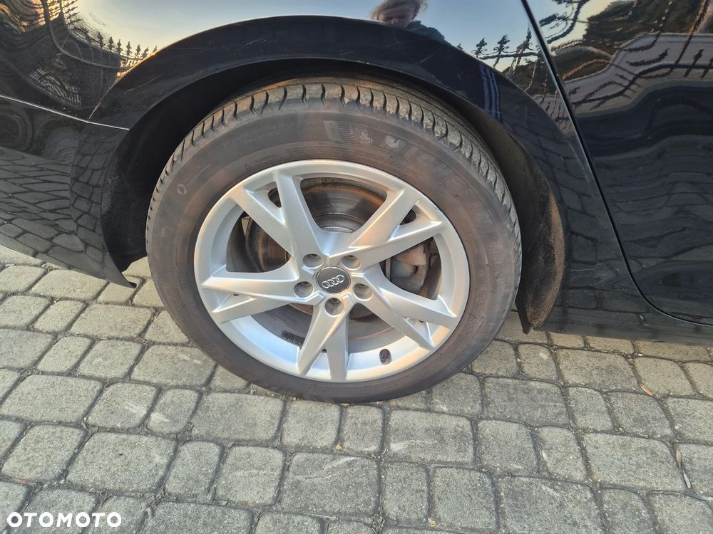 Audi A4 Avant 2.0 TDI S tronic - 9