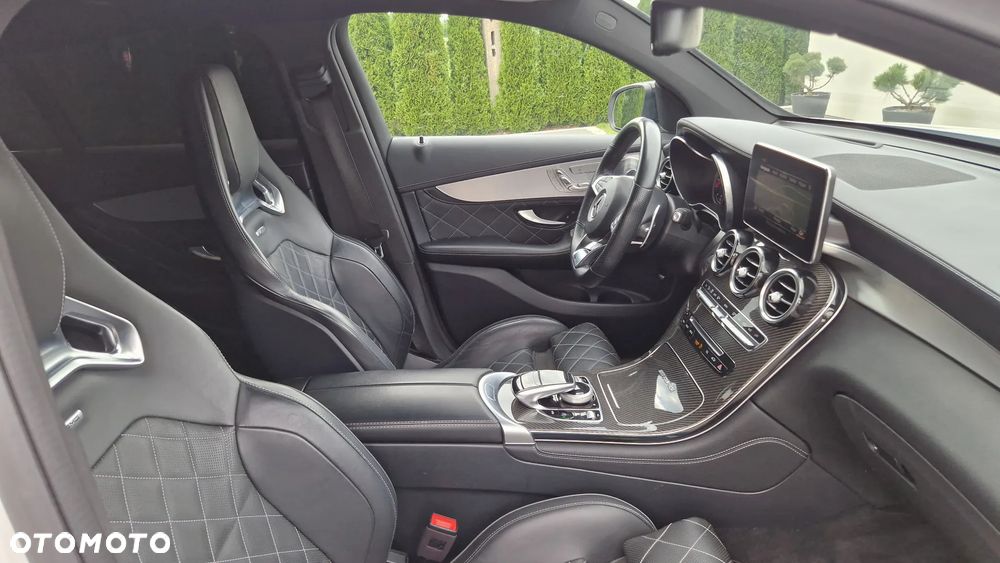 Mercedes-Benz GLC AMG 63 S 4Matic+ AMG Speedshift MCT 9G - 10