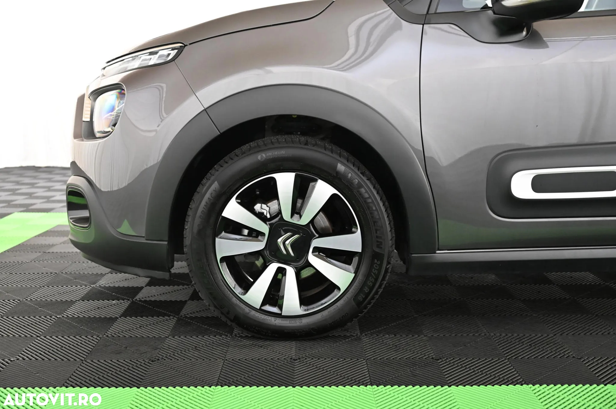 Citroën C3 Pure Tech 110 S&S SHINE - 9