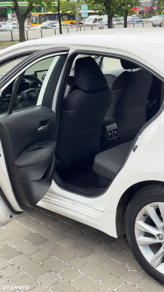 Toyota Corolla 1.8 Hybrid Comfort - 31