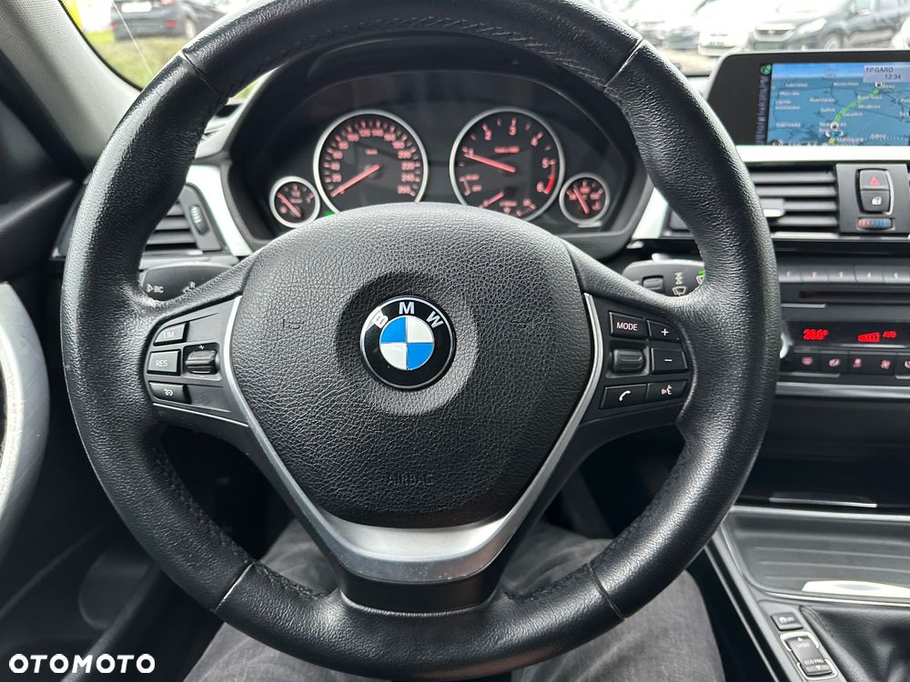 BMW Seria 3 318d Blue Performance Luxury Line - 14