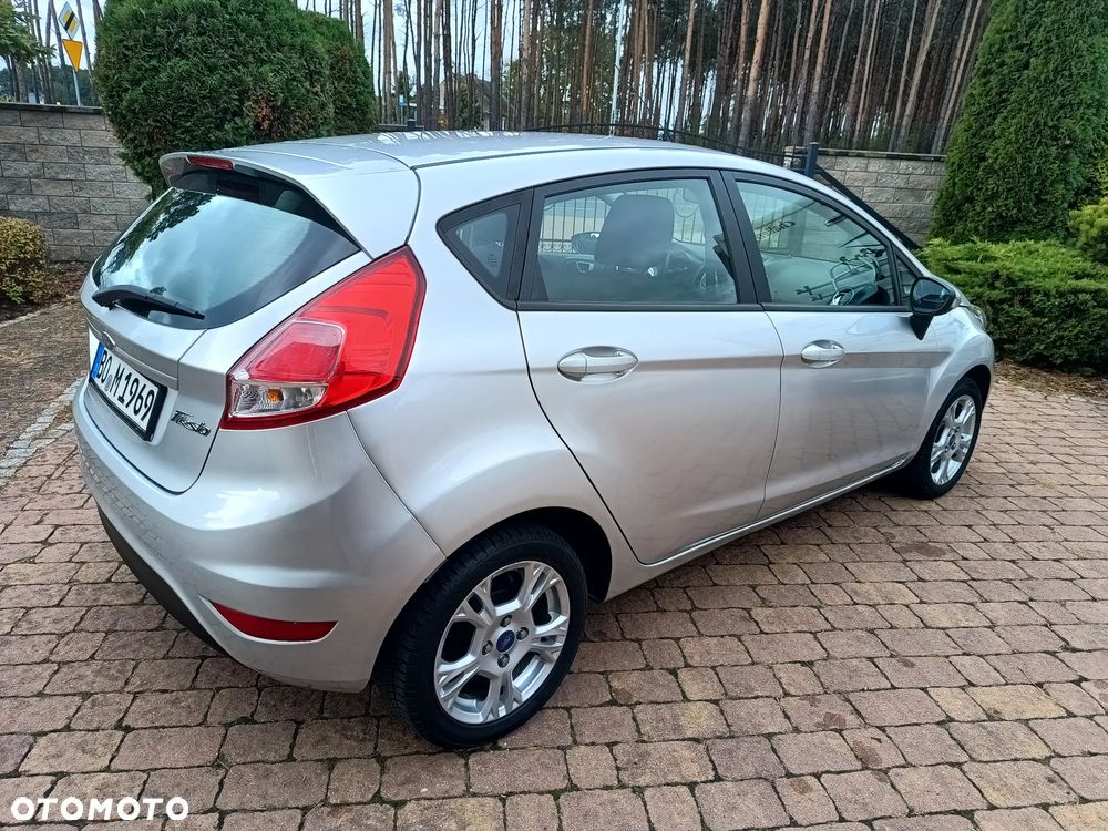 Ford Fiesta 1.25 Champions Edition - 6