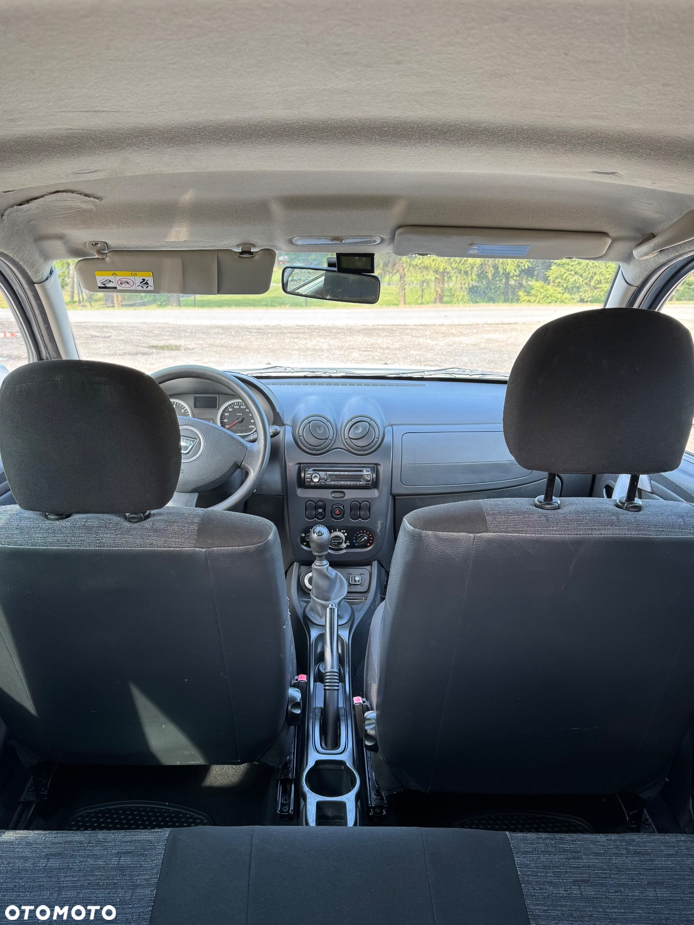 Dacia Duster 1.6 16V 4x4 - 9