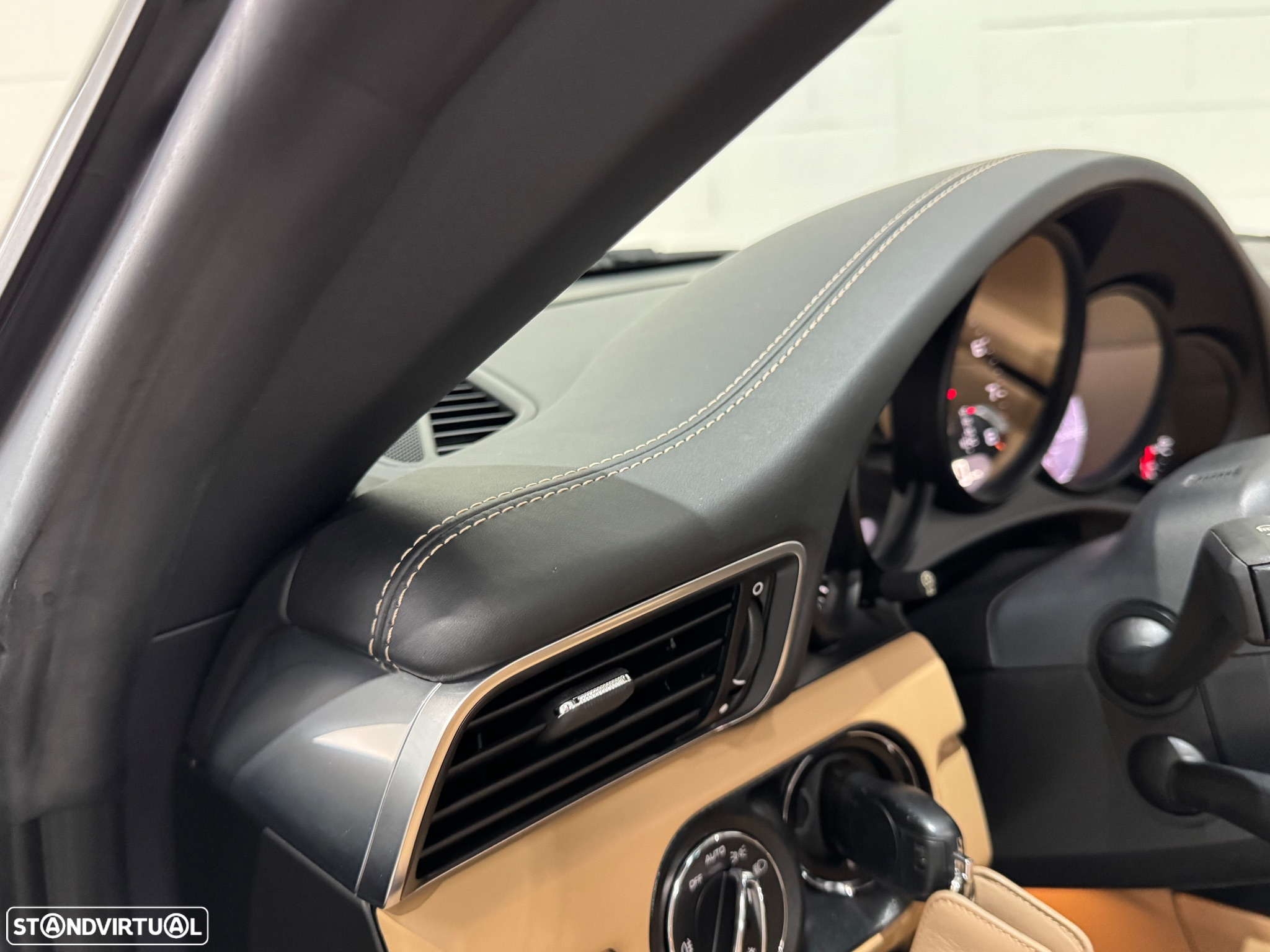 Porsche 911 (991) Targa 4 GTS PDK - 43