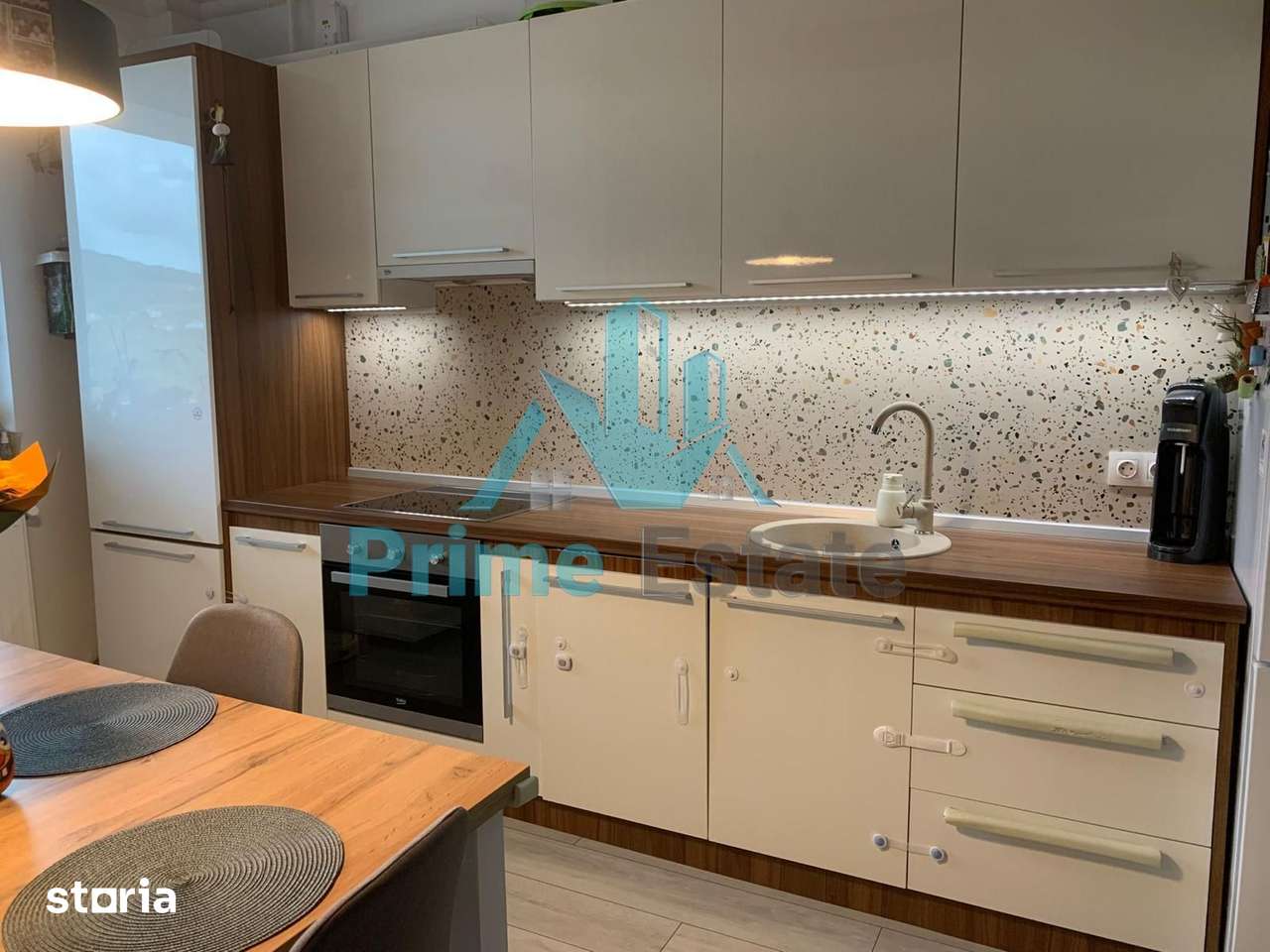 Apartament cu 2 camere de vânzare în zona TCI — fotografia 1