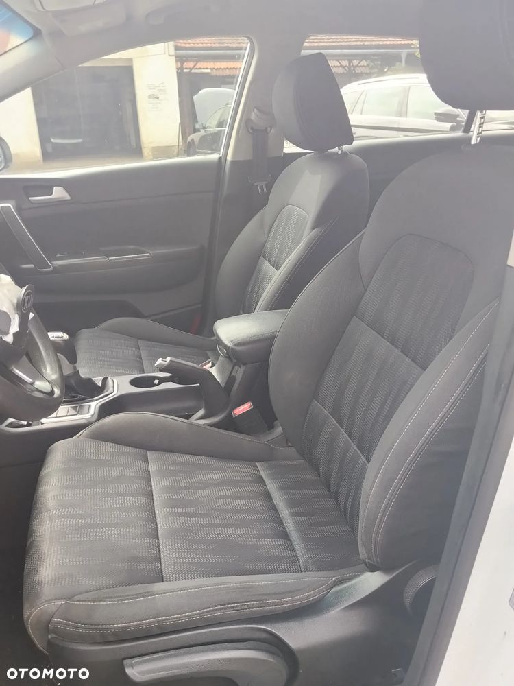 Kia Sportage - 19