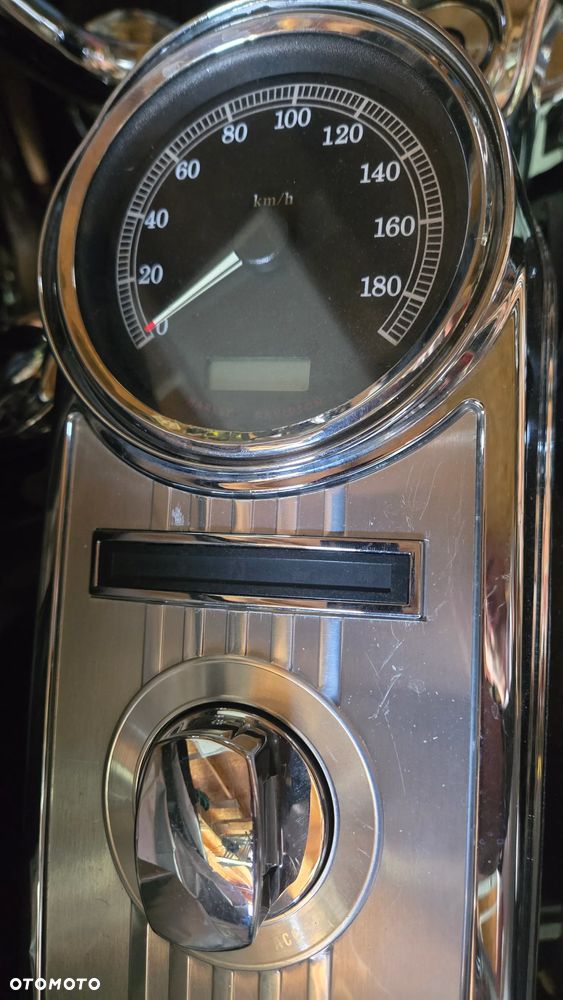 Harley-Davidson Touring Road King - 12
