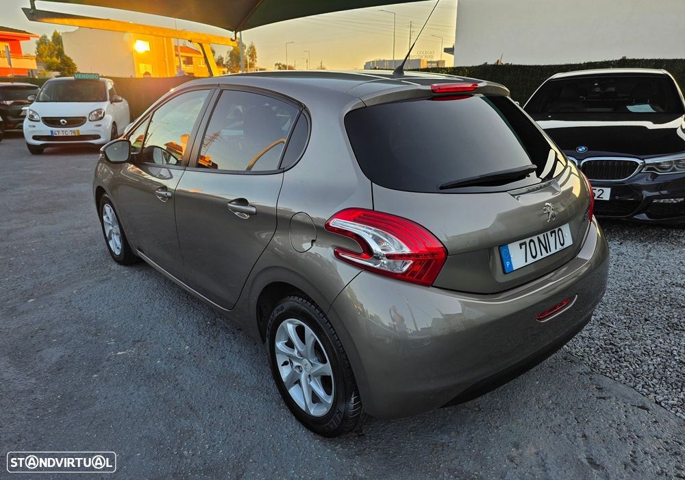 Peugeot 208 1.2 VTi Active - 6