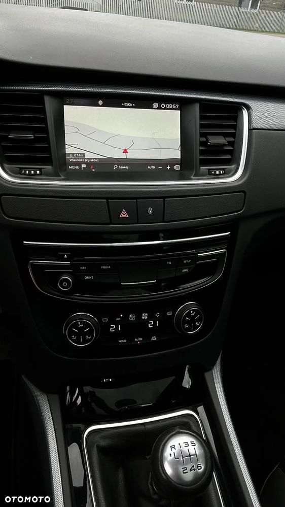Peugeot 508 1.6 e-THP Allure S&S - 11